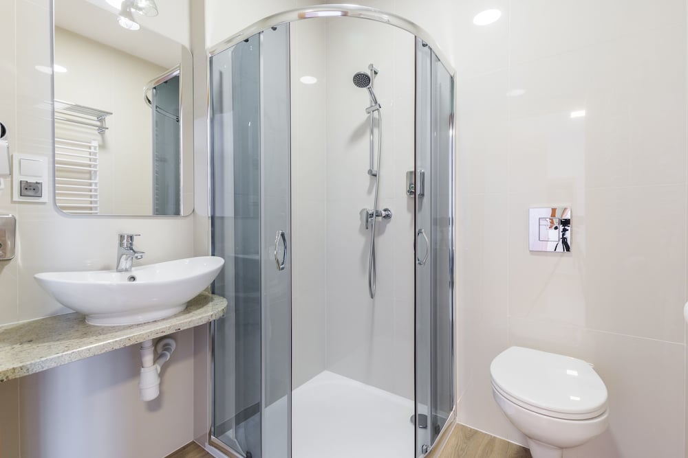 Deluxe Double or Twin Room - Photo 3