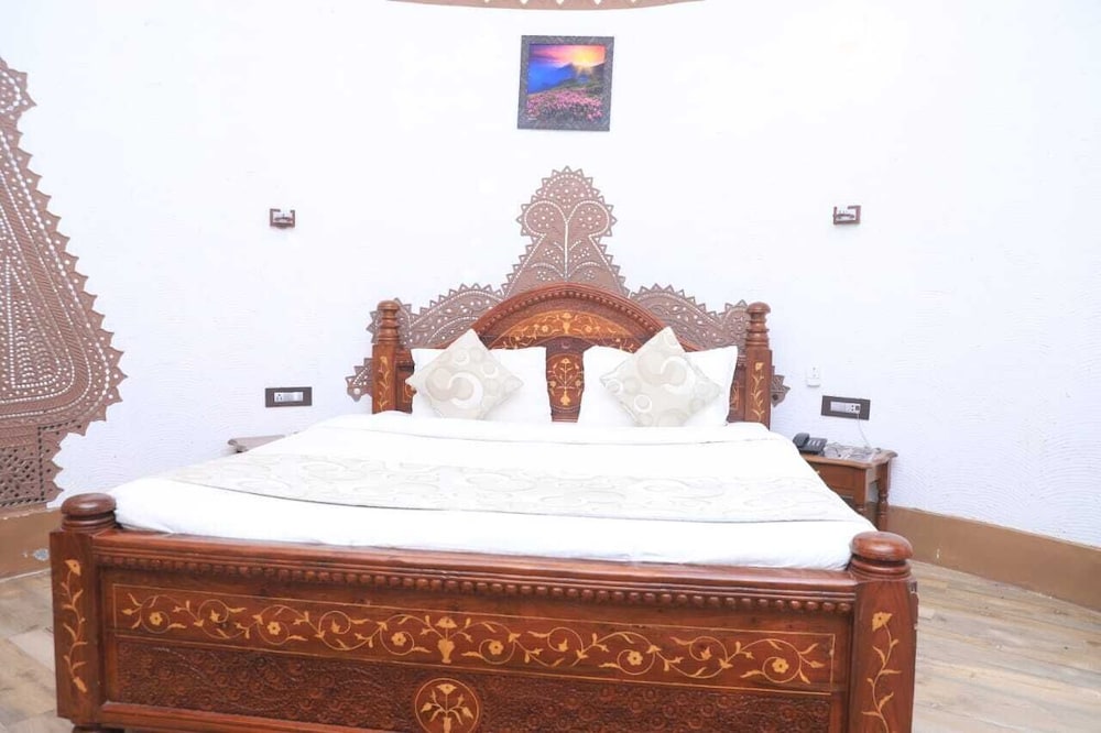 Standard Double Room, 1 Queen Bed