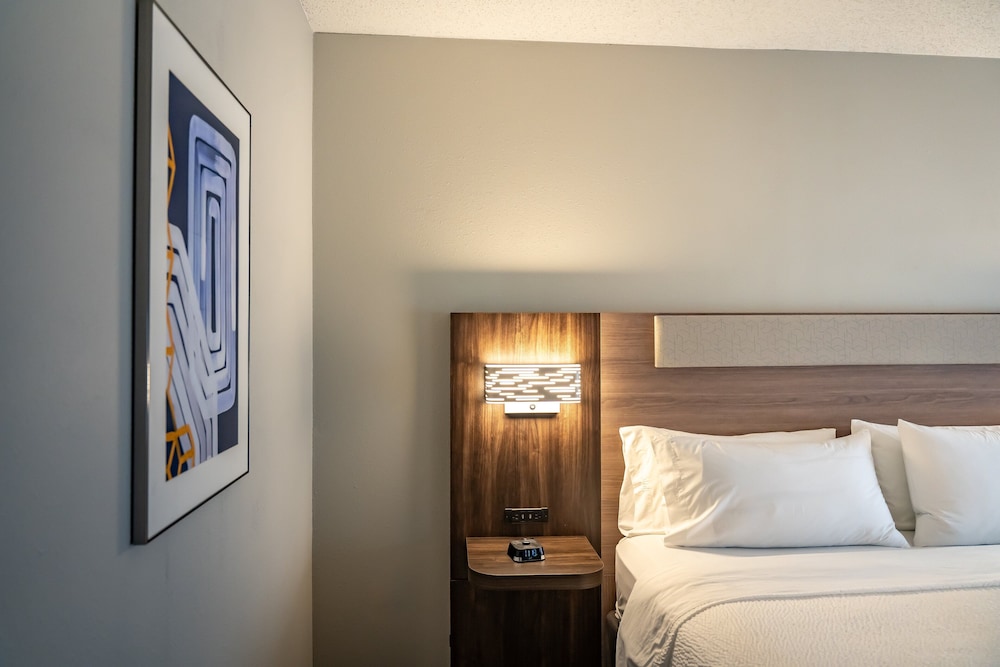 Room (Specialty) photo 1