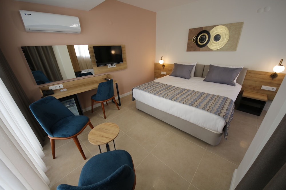 Comfort Suite, 1 Bedroom, City View - Photo 5