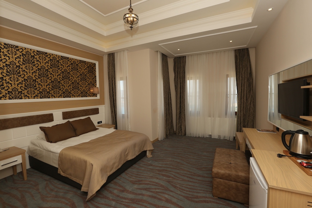 DELUXE LAKE WIEW ROOM photo 1