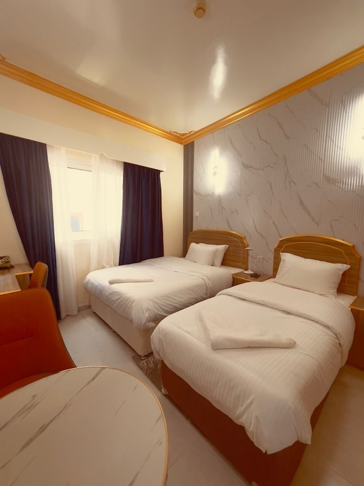 Deluxe Single Room photo 3