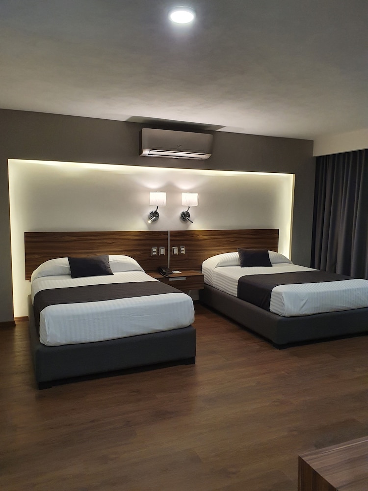 Double Room, 2 Double Beds photo 1