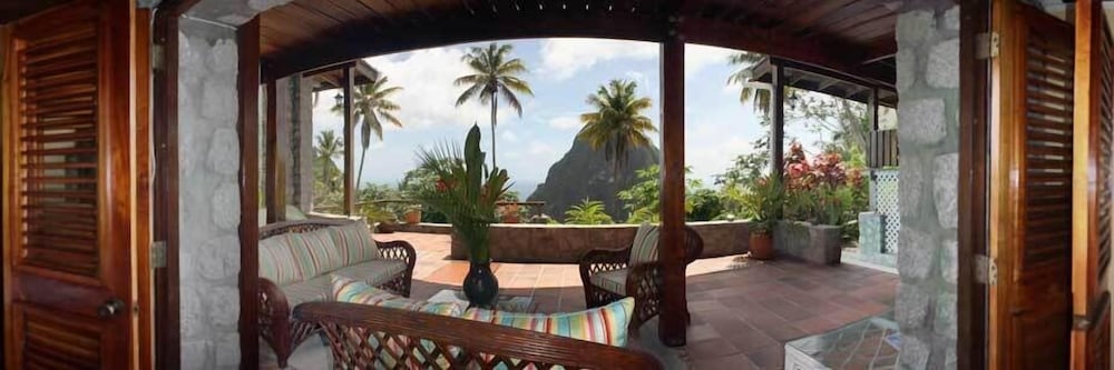 Villa, 4 Bedrooms, Ocean View photo 2