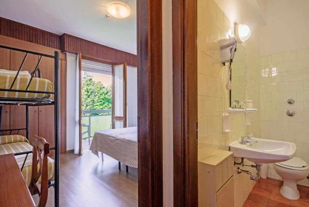 Basic Quadruple Room