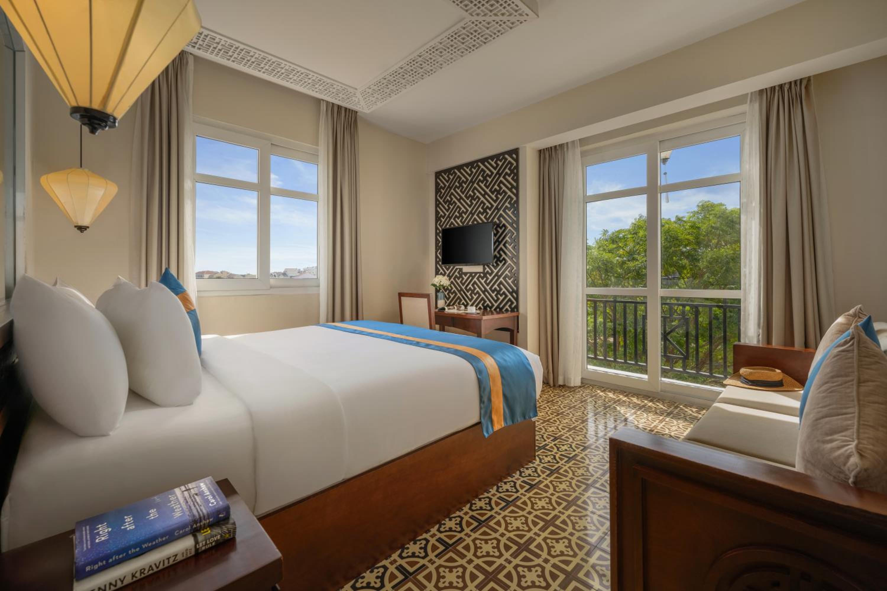 Deluxe Double or Twin - Water Front