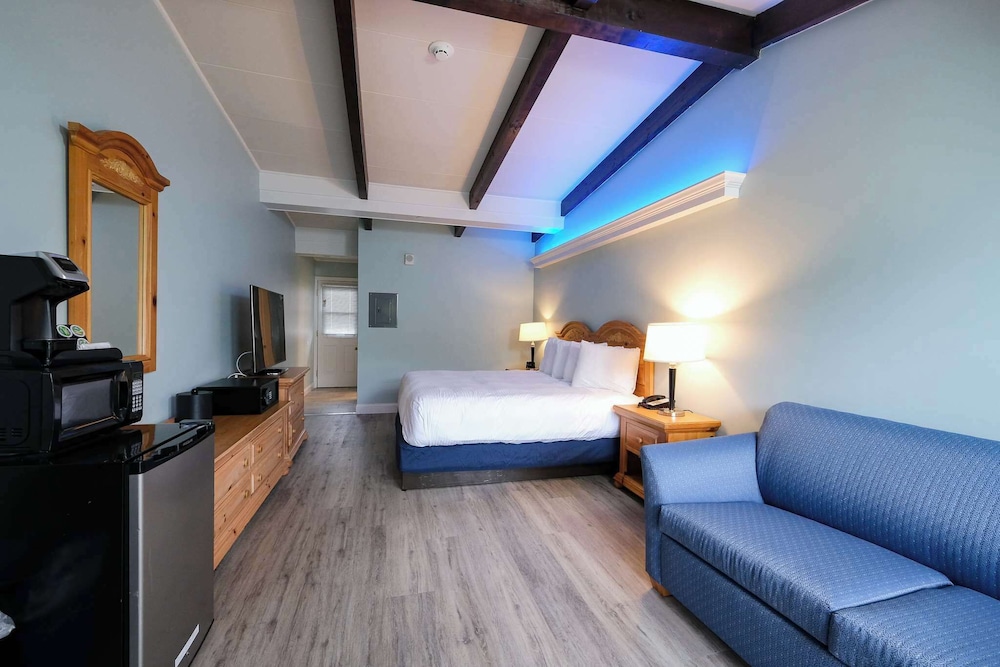 Dunes One King Bed photo 3