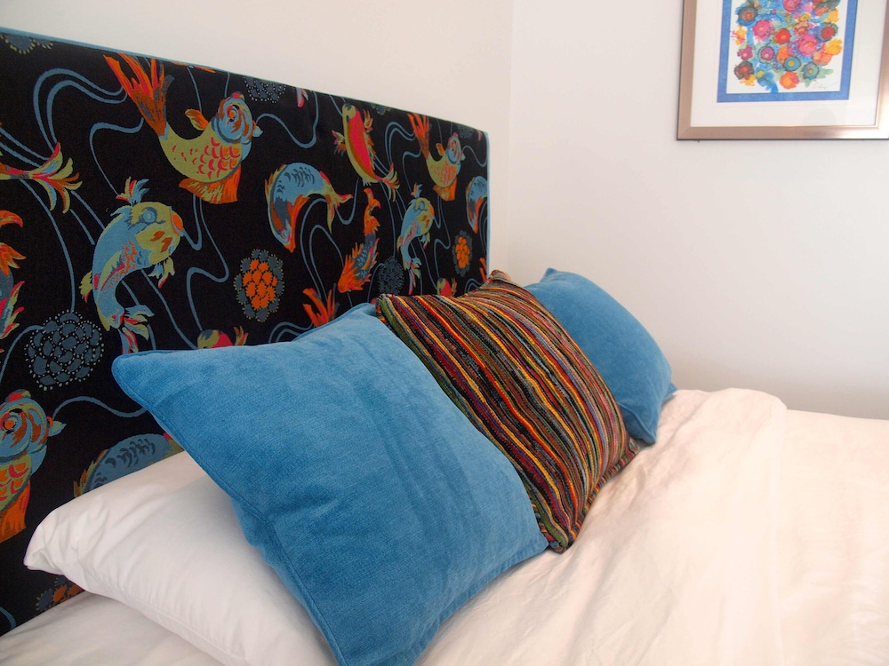 Room, 2 Queen Beds, Marina View photo 1