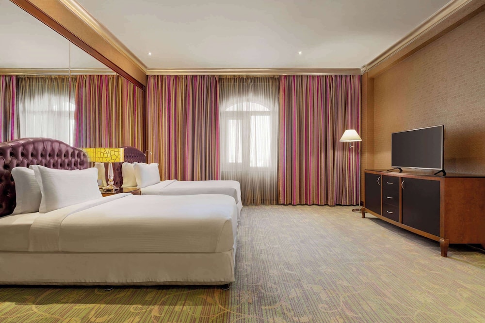 Executive Room, 2 Twin Beds - Photo 1