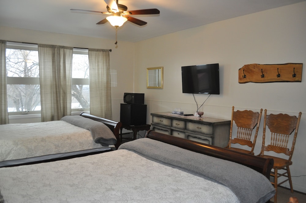 Standard Suite, 2 Bedrooms, Non Smoking, 2 Bathrooms photo 2