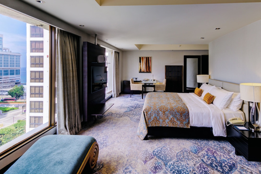 Presidential Suite photo 2