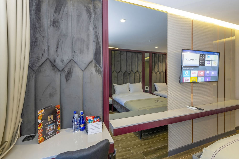 Deluxe Double or Twin Room - Photo 19