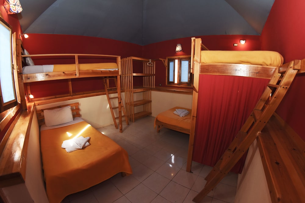 Economy Cabin, 2 Twin Beds