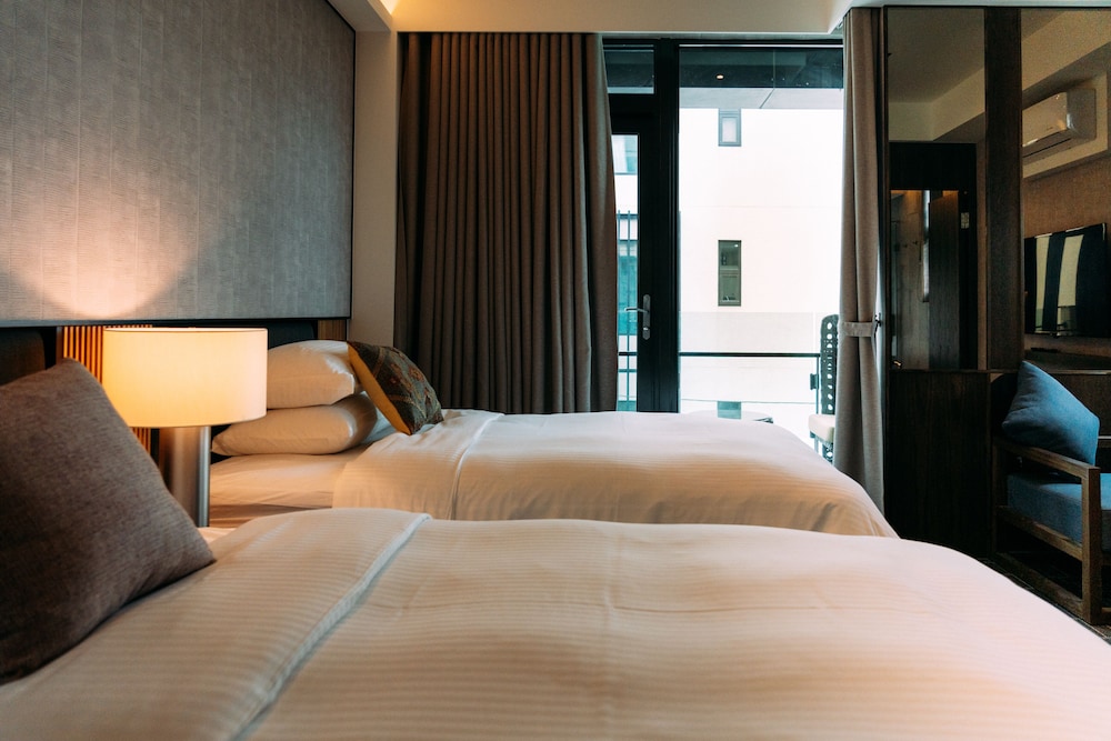 Deluxe Twin Room photo 3