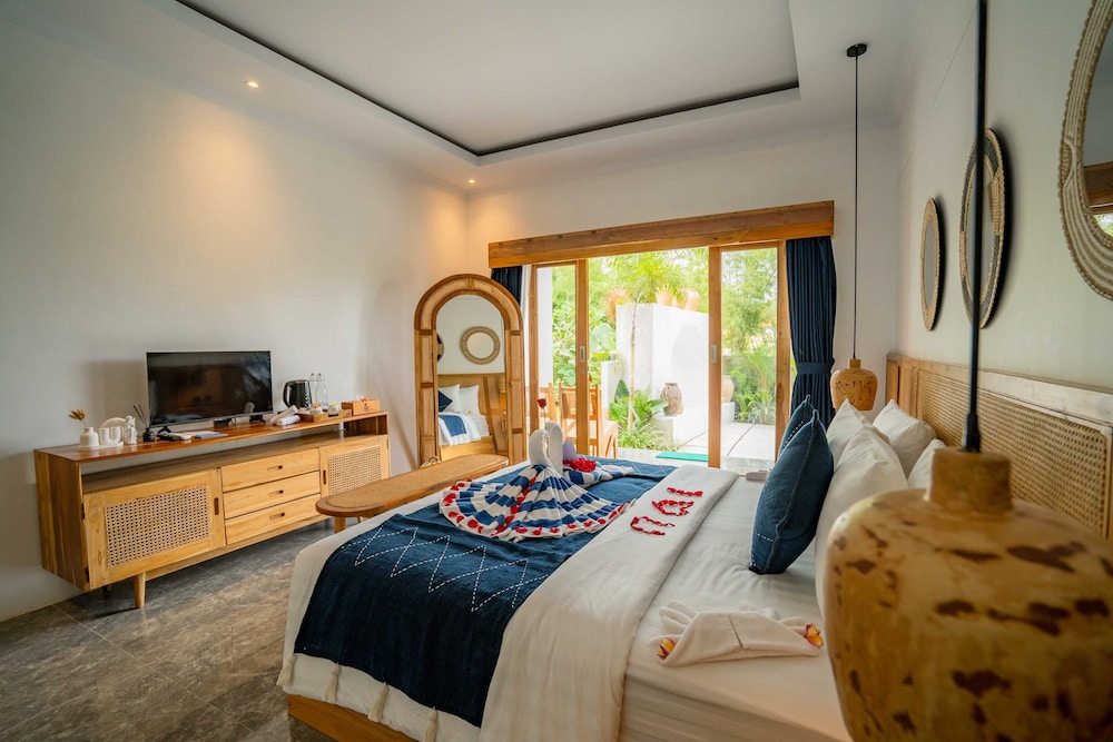 Superior Double Room, Pool View photo 1