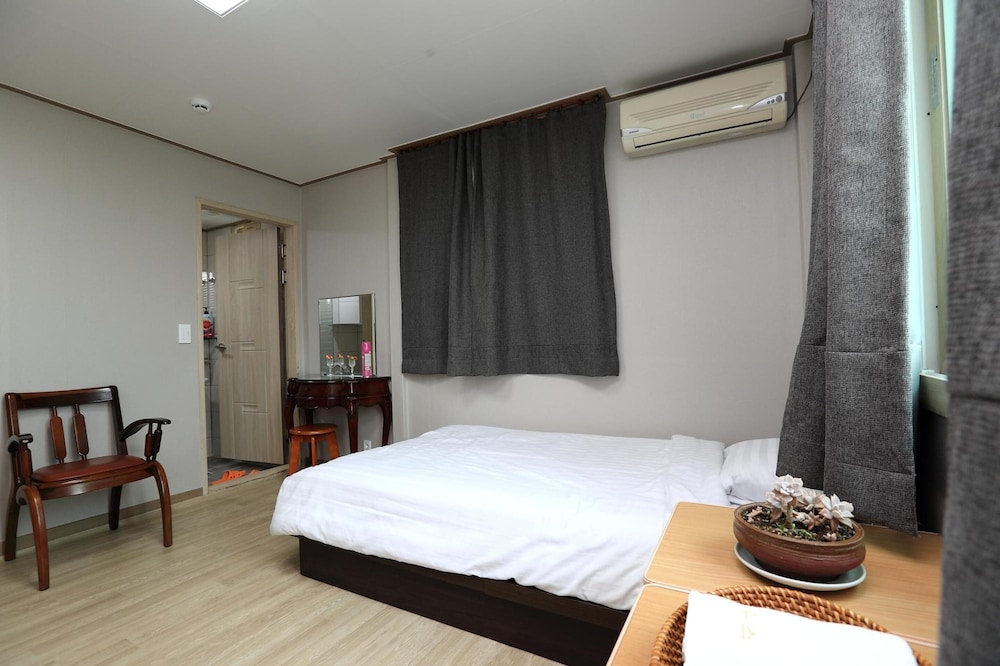 Basic Room, 1 Bedroom (Seutyudio) - Photo 3