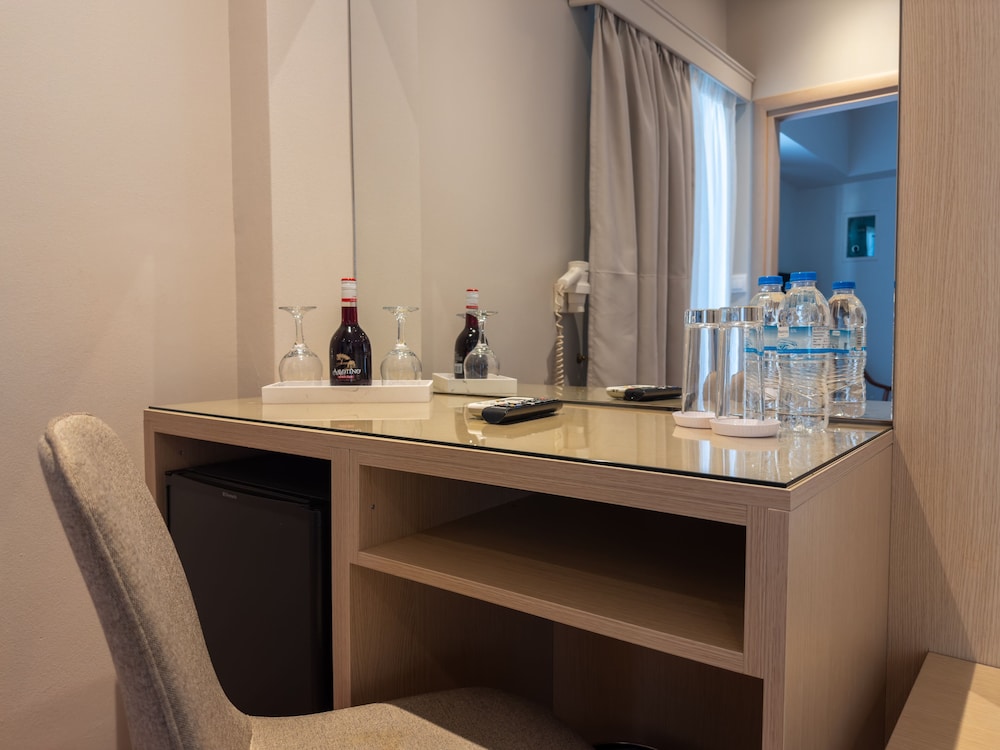 Quadruple Room - Photo 9