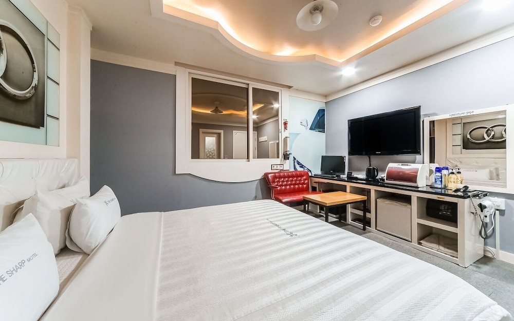 Standard Room - Photo 2