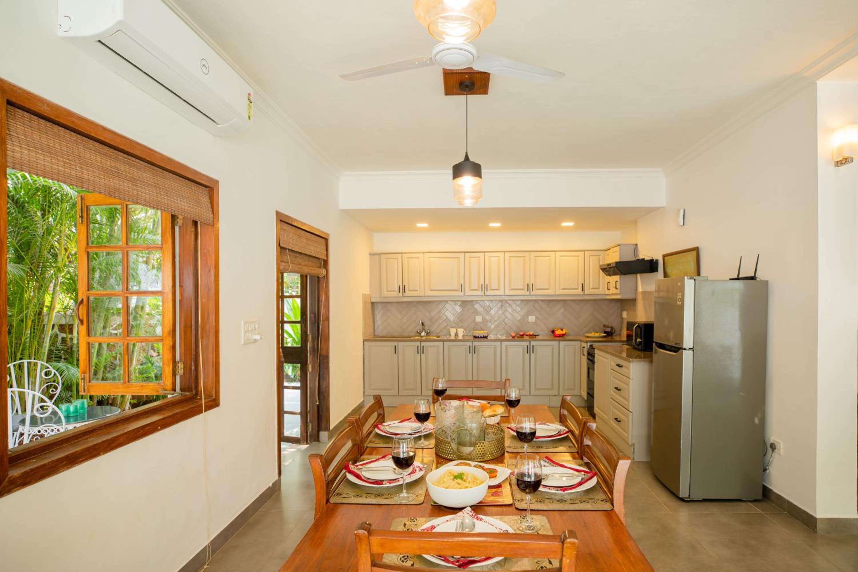 Three - Bedroom Royal Pool Villa photo 2