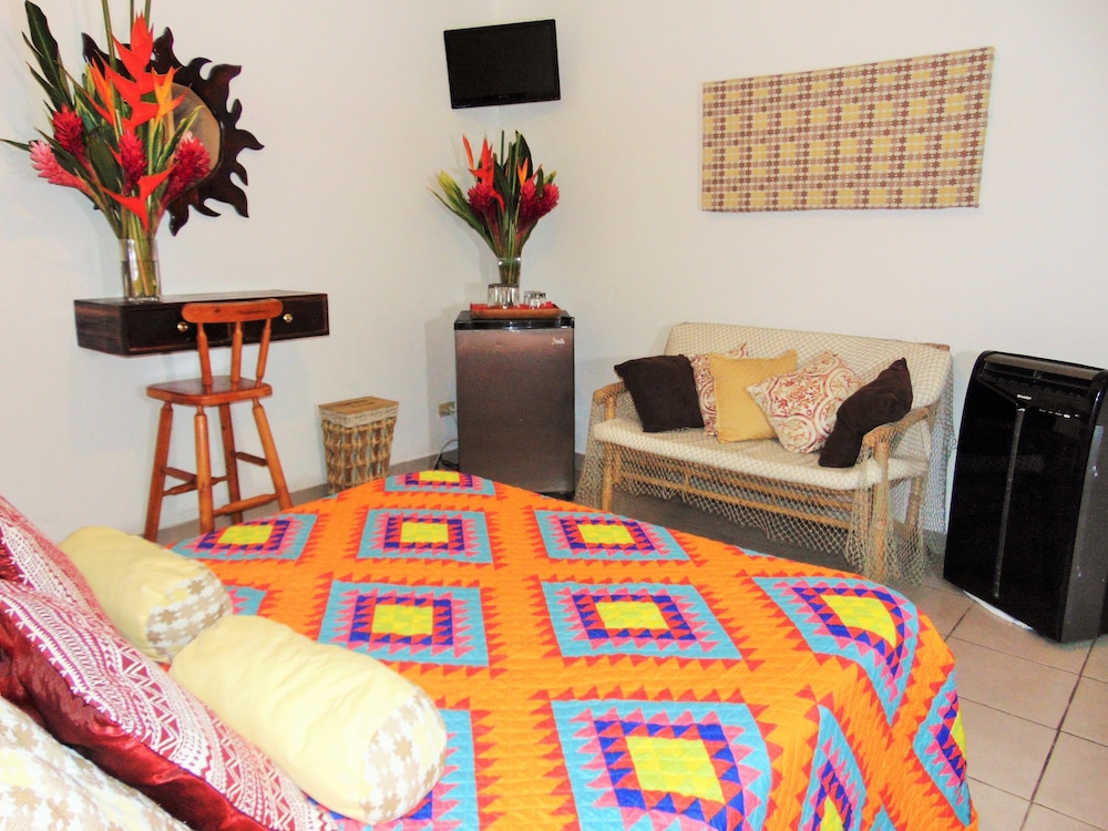 Standard Room, 1 Bedroom - Photo 4