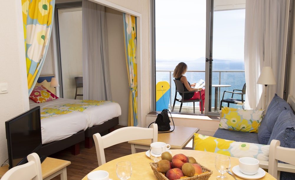 Comfort Studio, Partial Ocean View, Ground Floor - Photo 4