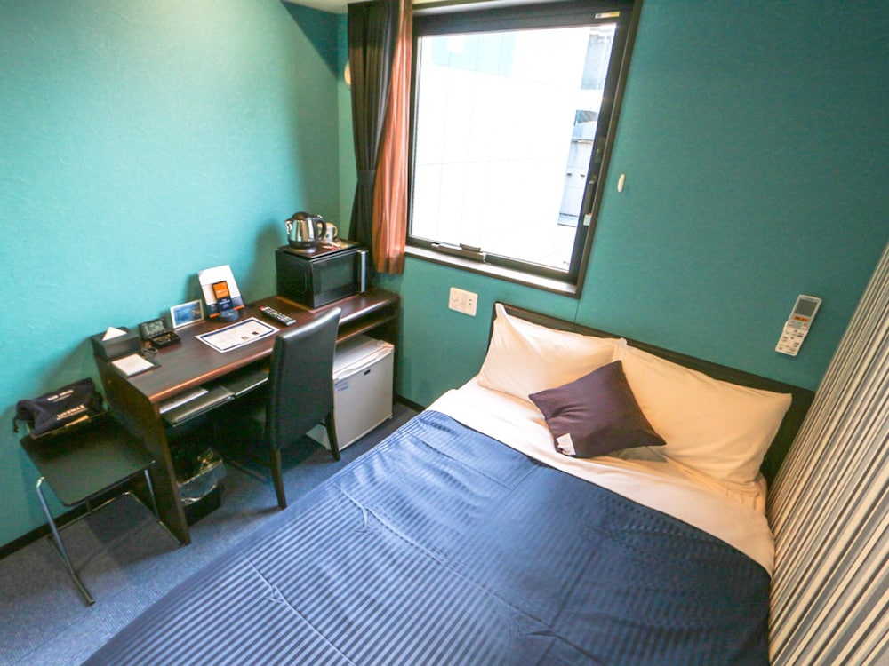 Single Room, Non Smoking - Photo 5