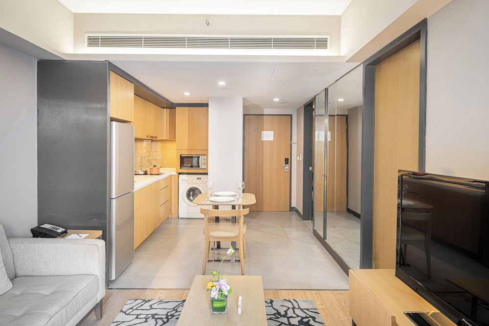 One Bedroom Deluxe - Photo 2