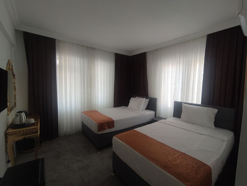 Comfort Twin Room