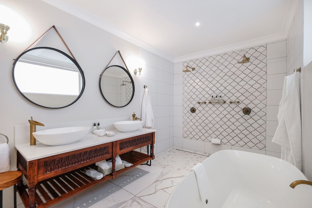 Deluxe Suite, 2 Bedrooms, photo 6