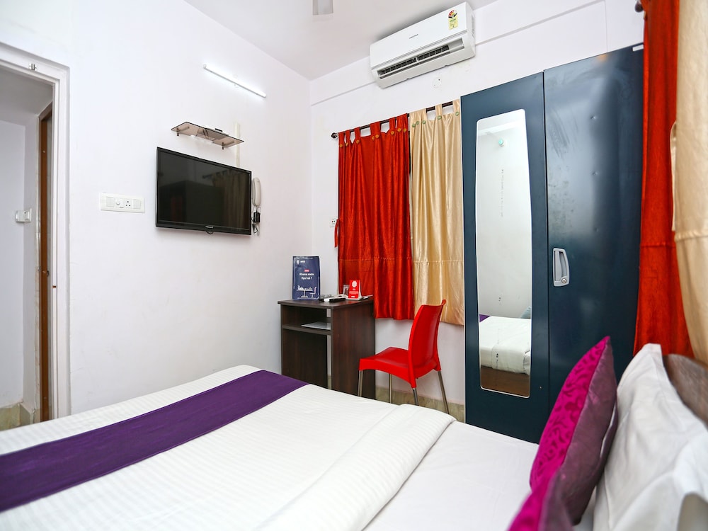 Double Room, 1 Queen Bed