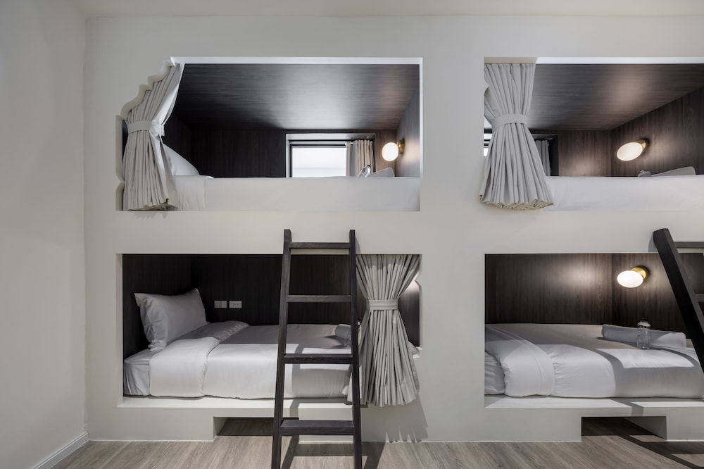Standard Shared Dormitory, Men only photo 1
