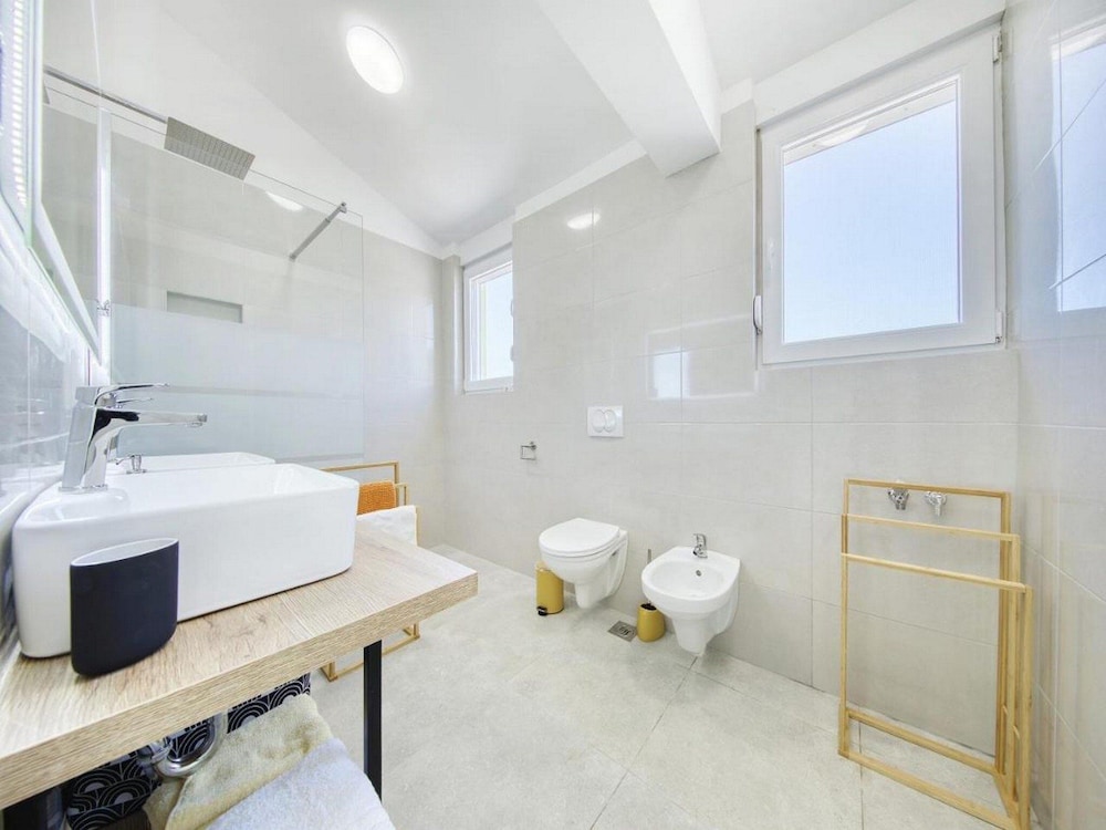 Villa (Three Bedroom Villa with Swimming Poo) photo 2