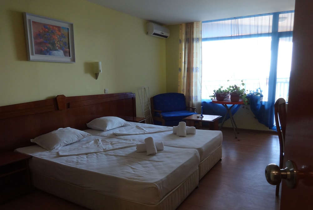 Panoramic Apartment, 1 Bedroom, Balcony, Sea View photo 3