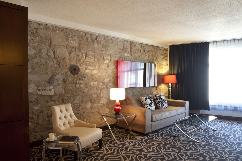 Suite, 1 Queen Bed With Sofa Bed (Superior Queen Suite) - Photo 7