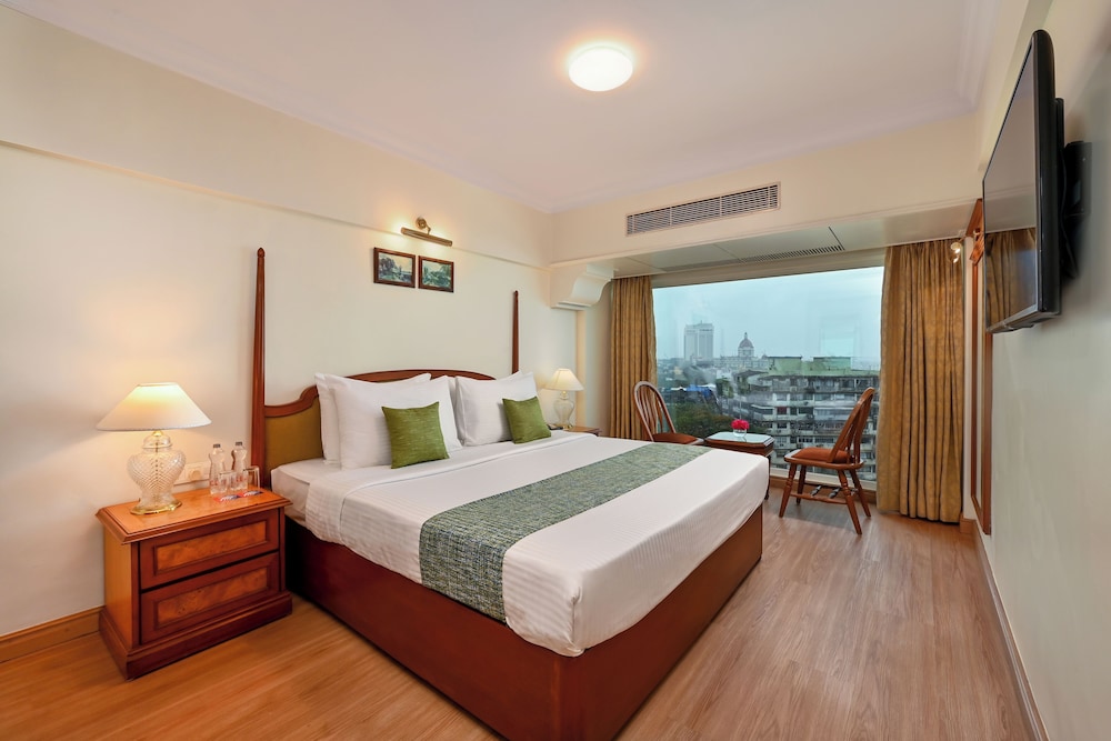 Suite, 1 King Bed, Sea View photo 3