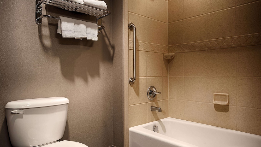 Standard Room, 2 Queen Beds, Non Smoking, Refrigerator & Microwave