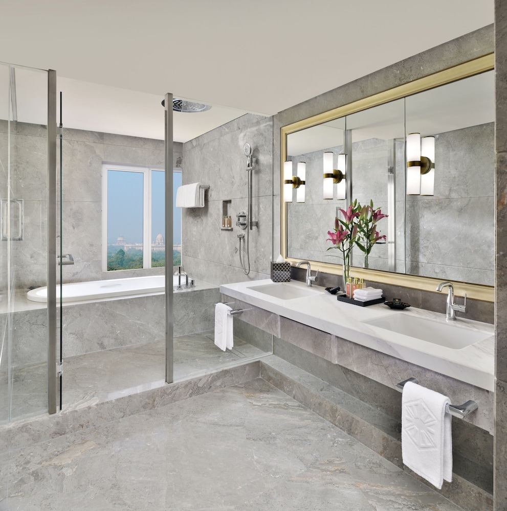 Taj Club, Club Room - Photo 4