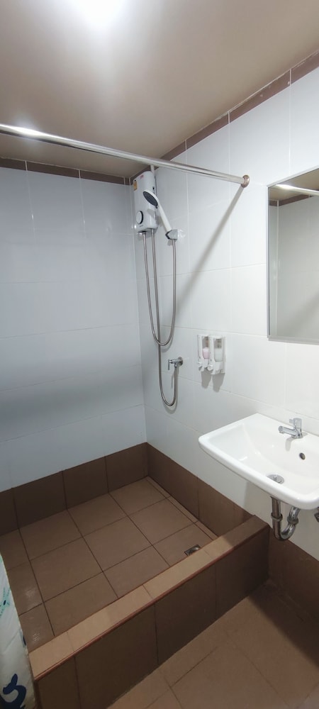 Standard Double Room, 1 King Bed - Photo 2