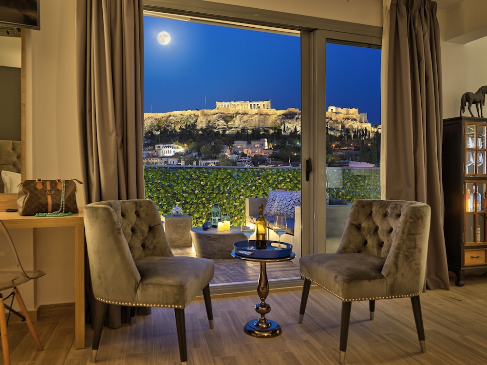 Suite with Terrace photo 2