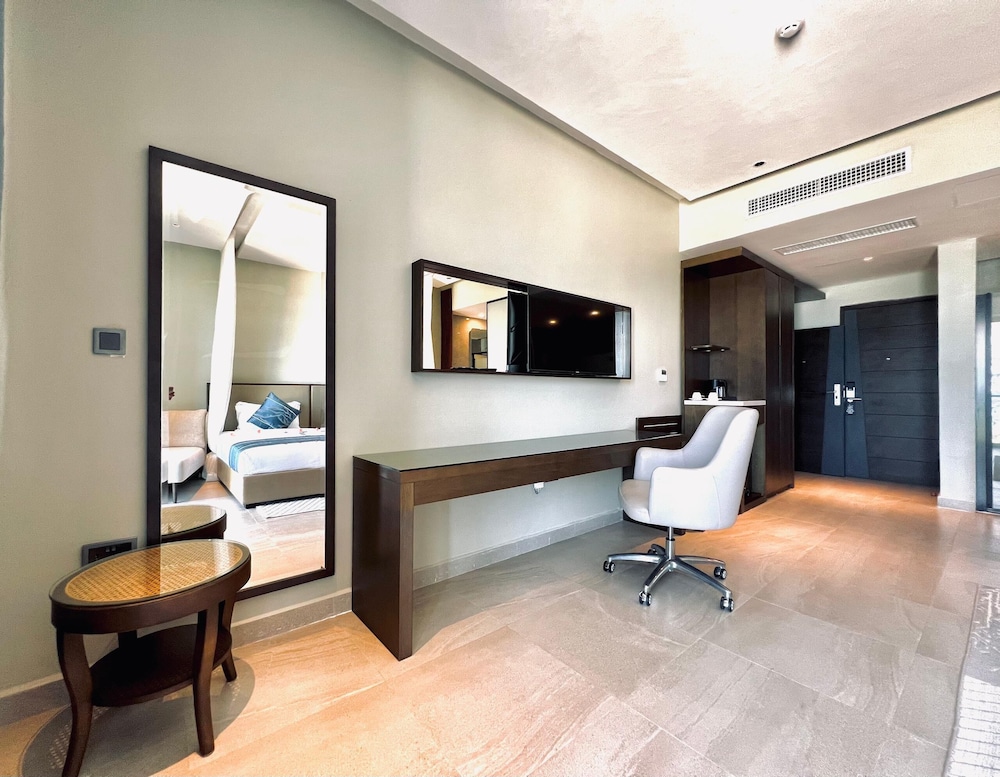 Premium Studio Suite photo 1