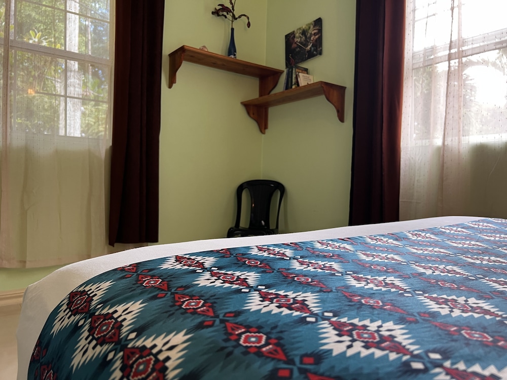 Standard Double Room, 1 Queen Bed, Pool Access, Garden View photo 3