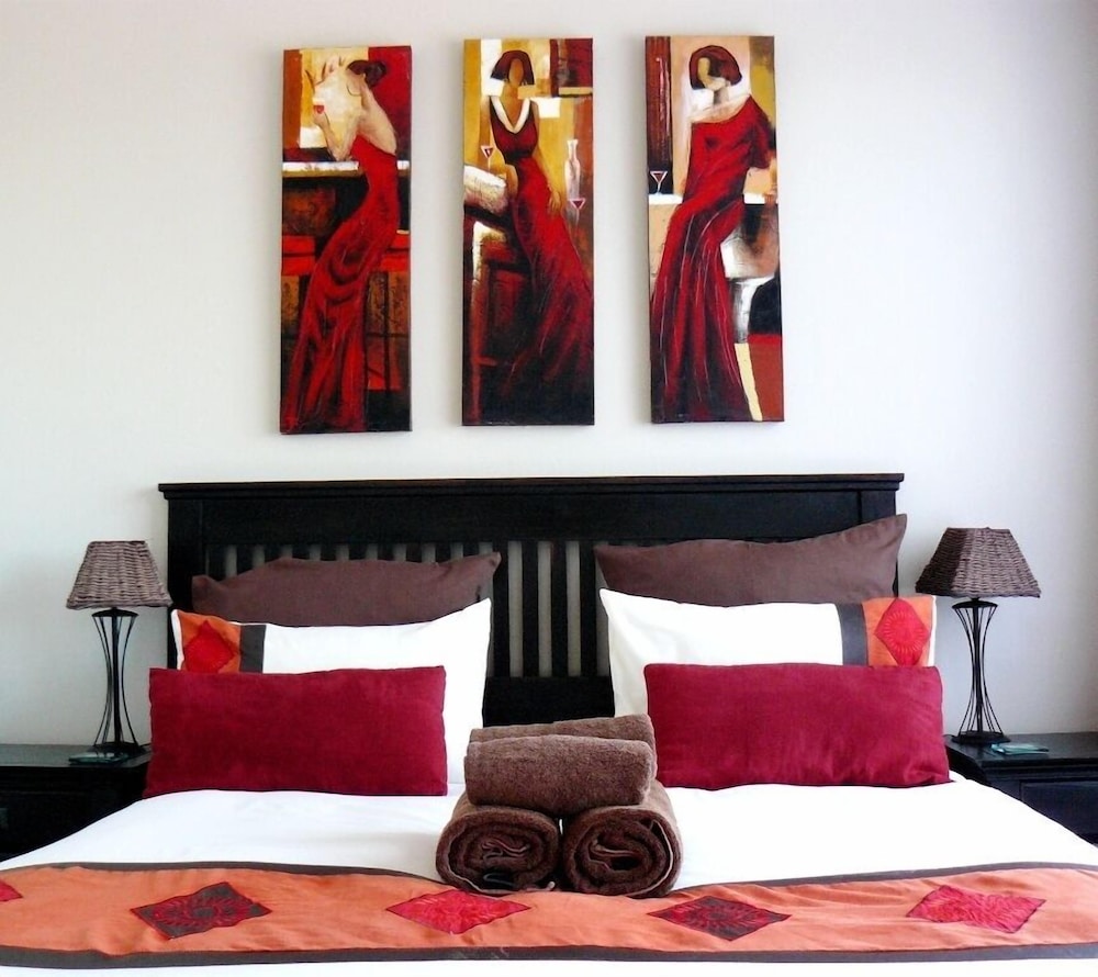 ROOM 2 Luxury photo 1