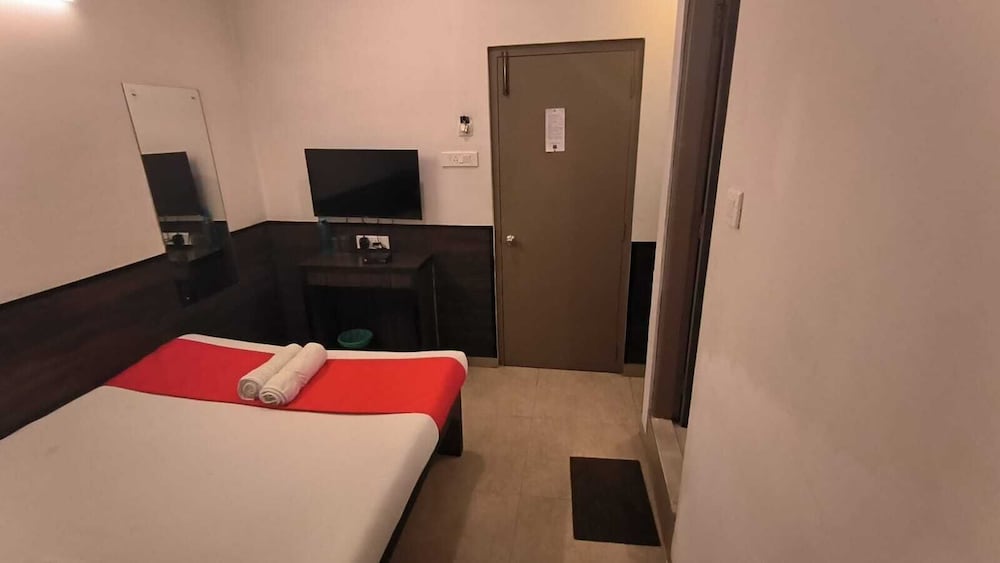 Standard Double Room - Photo 4