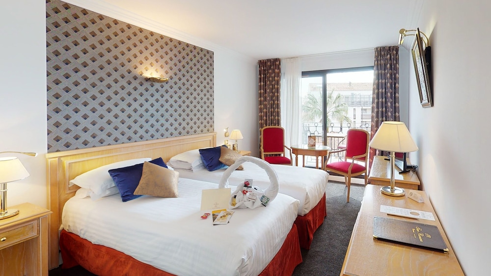 Deluxe Twin Room - Photo 3