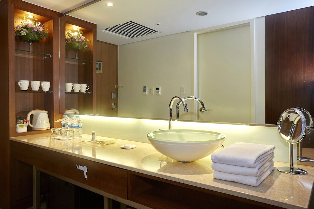 Standard Family Twin Room - Photo 4