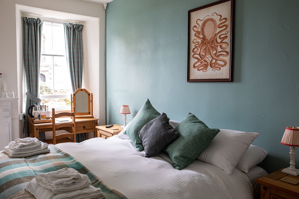 Classic Double Room, Ensuite - Photo 1