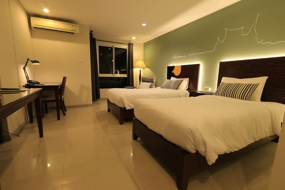 Deluxe Twin Room photo 1