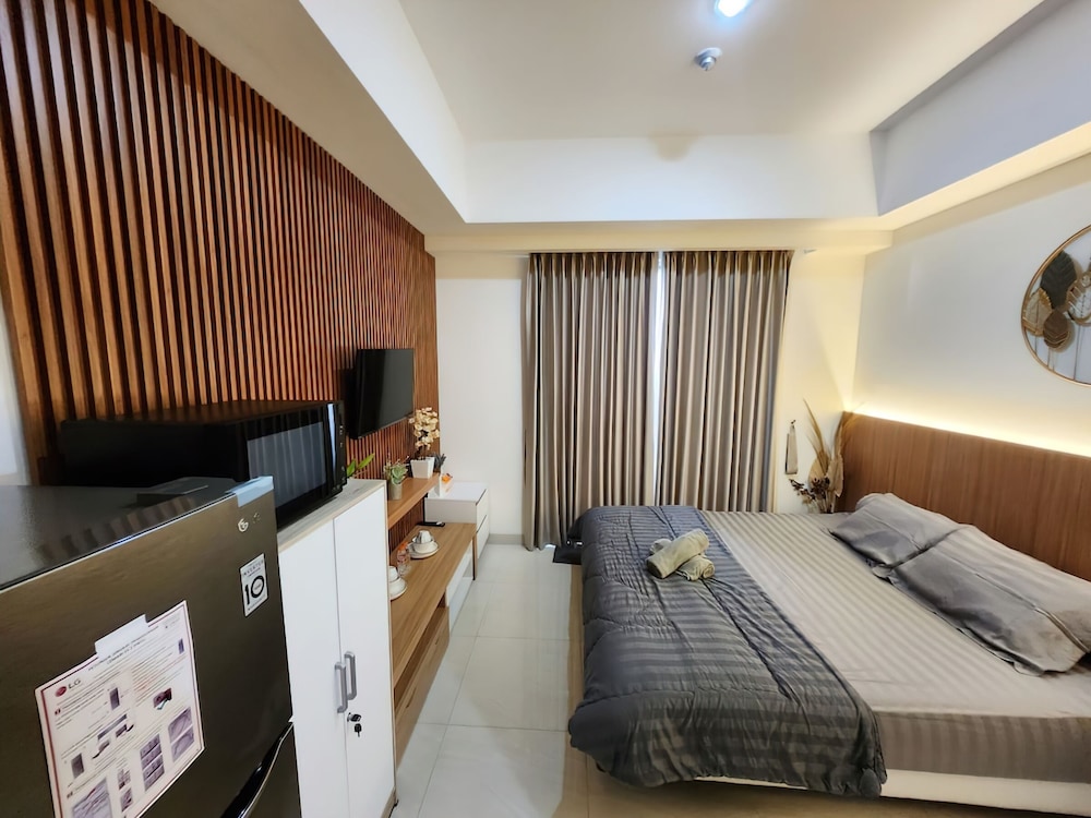 Deluxe Studio, Balcony, City View