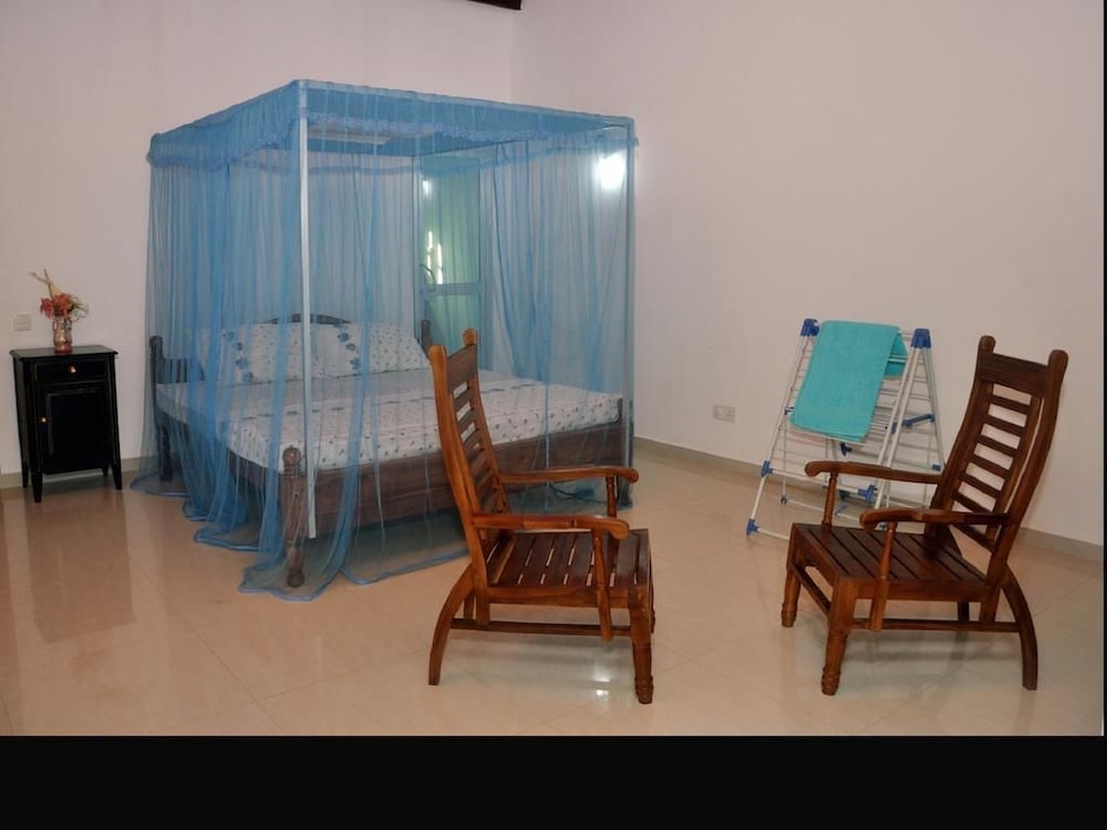 Basic Double Room, Garden View