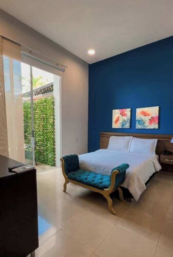 Superior Double Room, Balcony - Photo 4